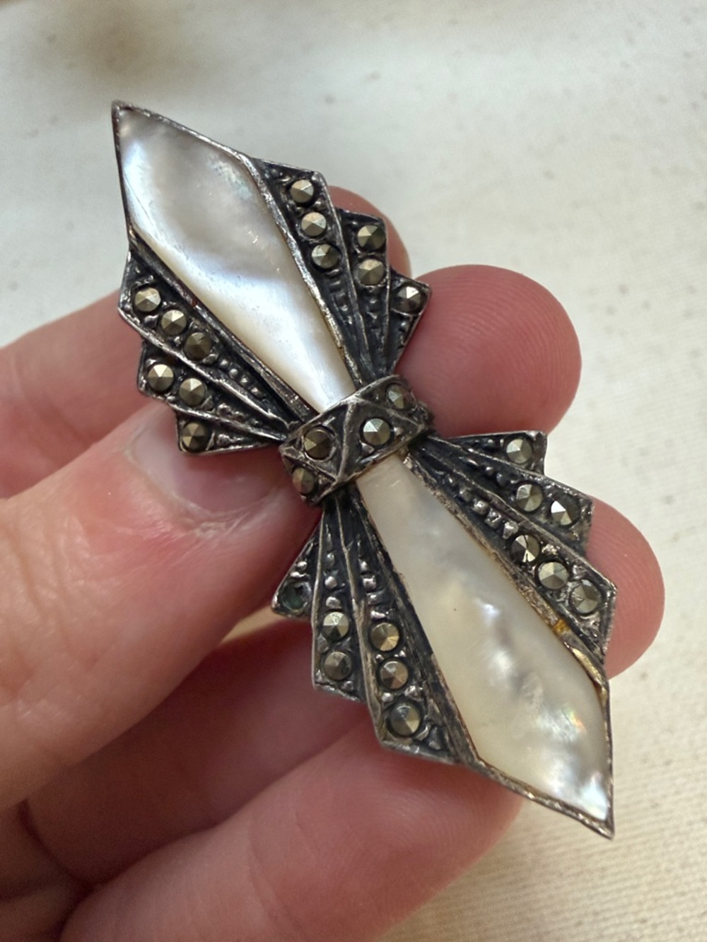 Sterling Silver 925 Marcasite & Mother-of-Pearl Bow Brooch
